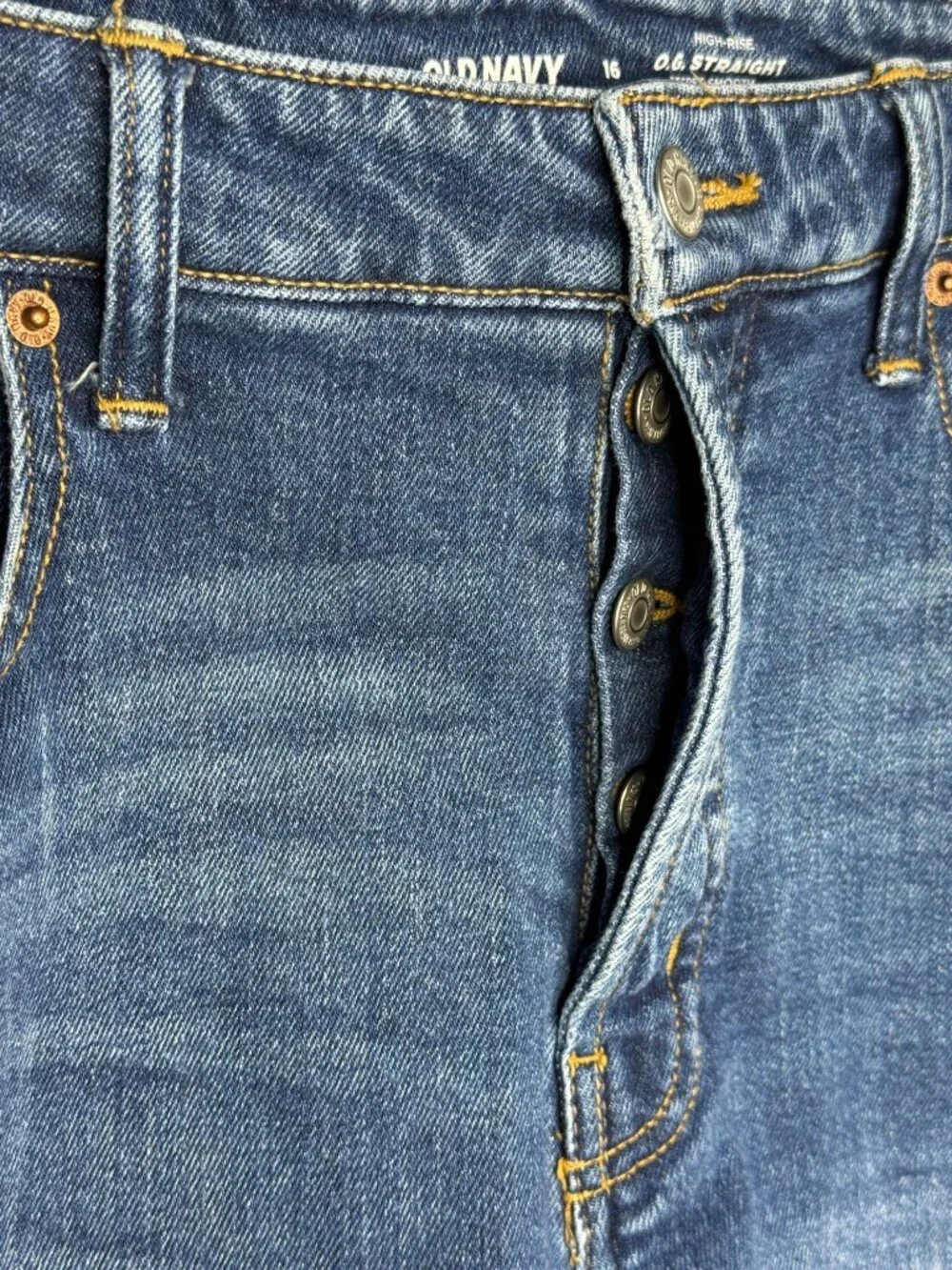 Old Navy Women's Size 16 High Rise Cuffed Denim Shorts Blue